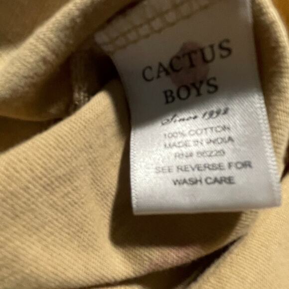 Cactus Boys T-Shirt - Sz 13–14  (Fits 10–12) - Tan Santa Print Festive - EUC - Picture 4 of 5